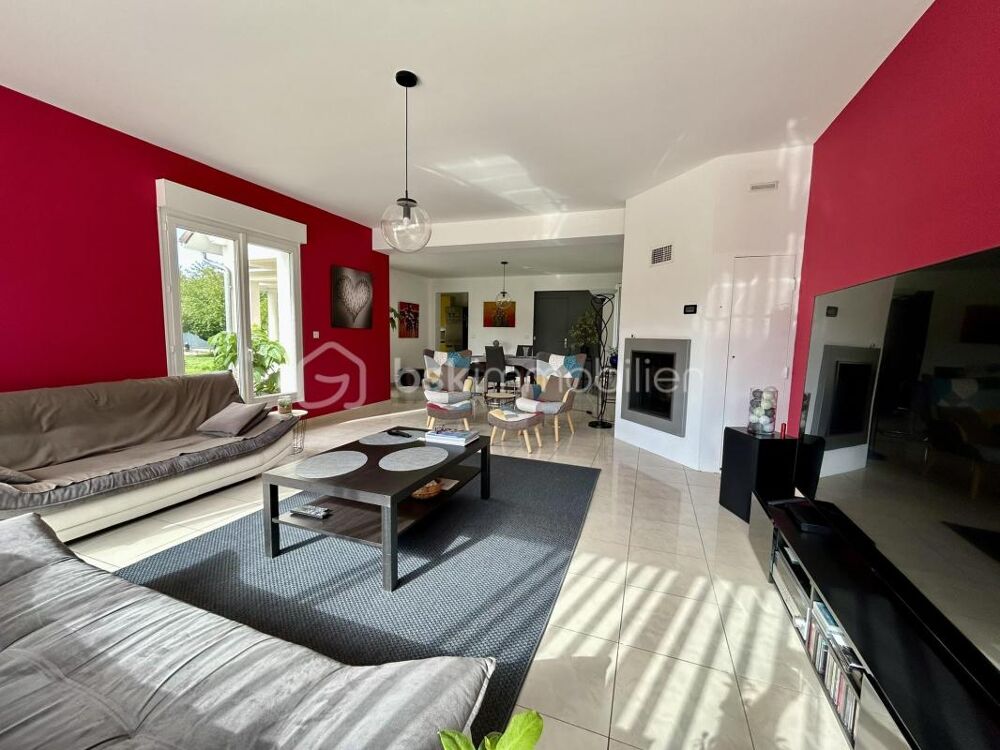 Maison 8 pièces 5 chambres de 205m² à VILLEBLEVIN (89340)