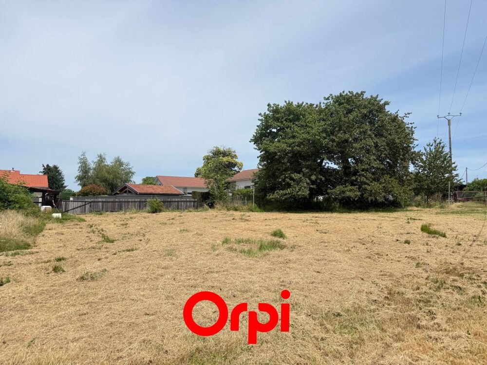 Vente Terrain Dans le quartier du Mathais – Beau terrain plat de 813 m² Saint etienne de saint geoirs