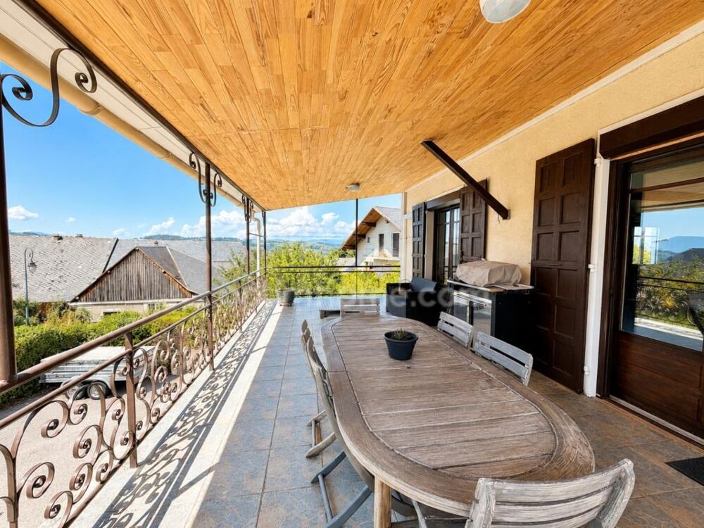 GRUFFY  MAISON FAMILIALE 174 M² AVEC VUE MONTAGNES, TERRASSE ET ESPACE INDÉPENDANT