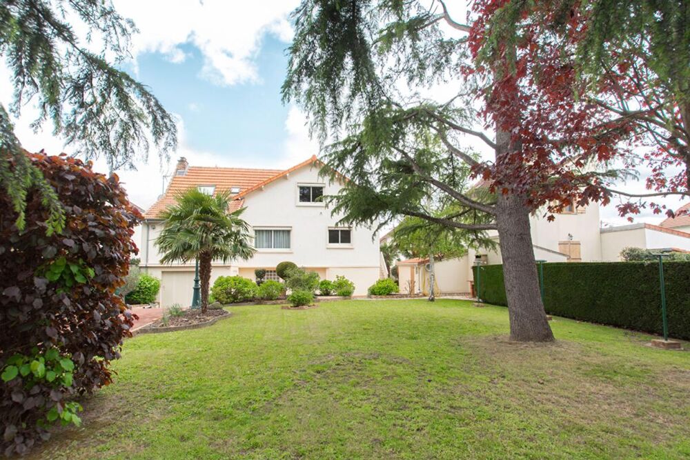 Maison Bretigny Sur Orge 11 pièce(s) 232 m2