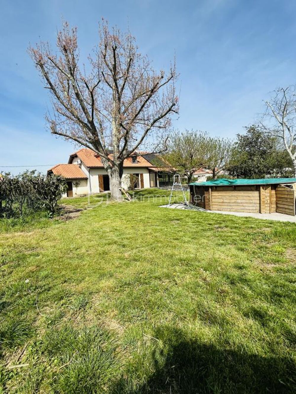 Propriété d'exception avec 4362 m² de terrain, extensible à plus de 8200 m² avec partie constructible