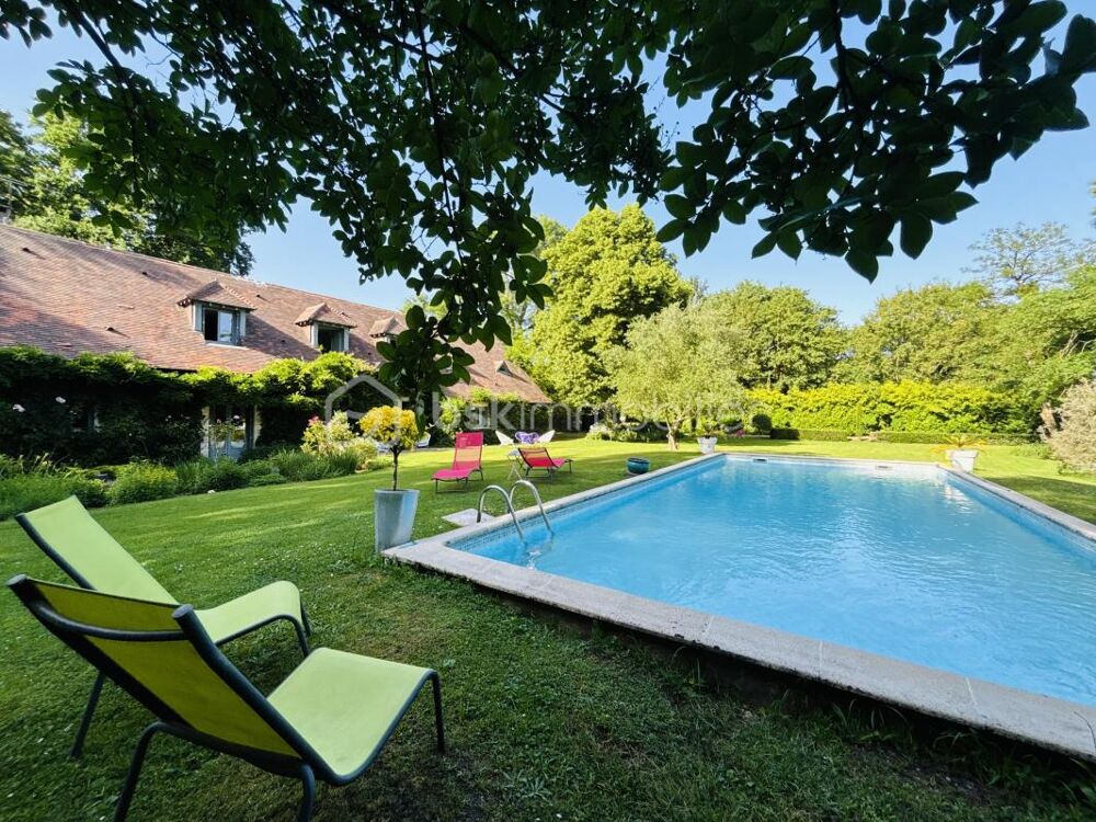 Ensemble immobilier de caractère avec deux habitations indépendantes dont un gîte aux portes de Tours