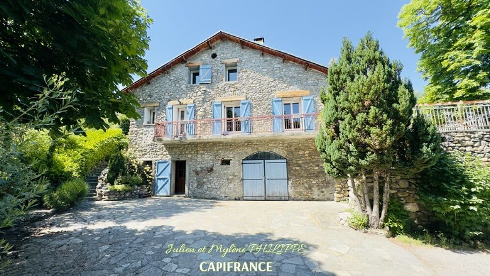 Propriété de 8 270 m² de terrain  Maison 173 m² Habitables  Environnement Calme et Préservé !