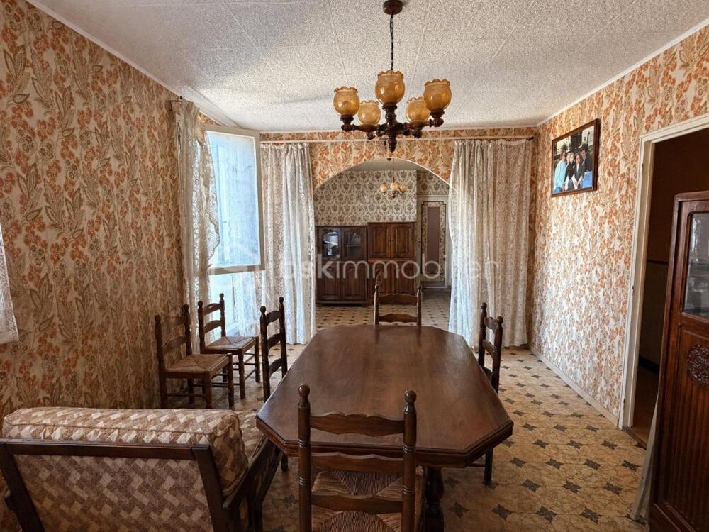 Vente Maison Maison à rénover 99m2 3 chambres Saint pierre la cour