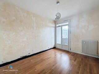 Appartement 6 pièces 102 m² · à Cournon-d'Auvergne · 102 m² · 1 300 000 €