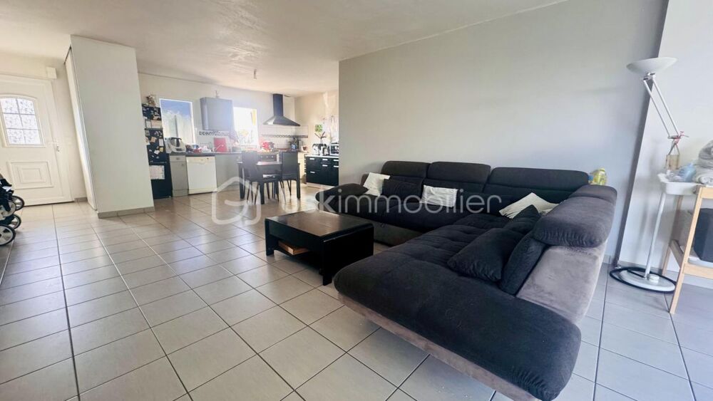 Vente Maison Maison de plain-pied – 3 chambres + garage – Secteur résidentiel à Créhen Crehen