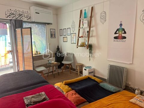 Locaux commerciaux de 78m&sup2; proche JEAN-JAURES 135000 30000 Nimes