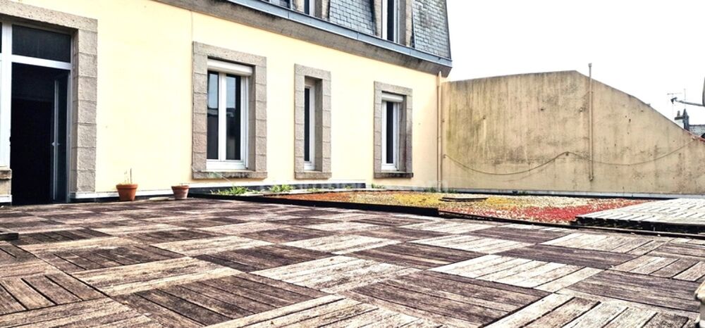 A vendre Bretagne-Finistere-Douarnenez-centre ville-Maison- 18 pièces-Terrasse-Jardin-local commercial