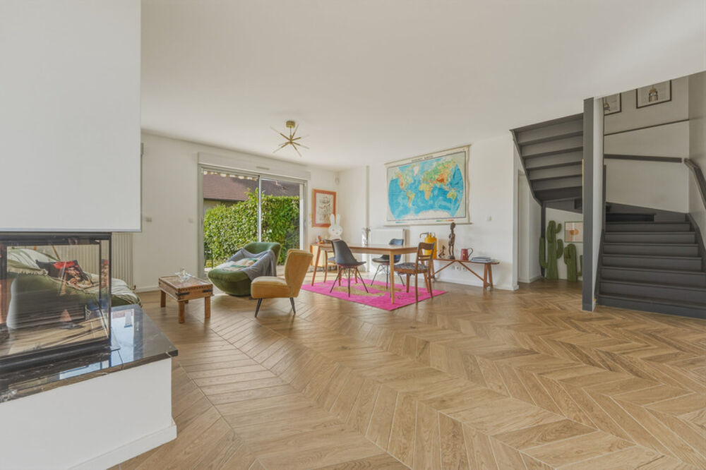 Maison à vendre 6 pièces PREVESSIN MOENS (01)