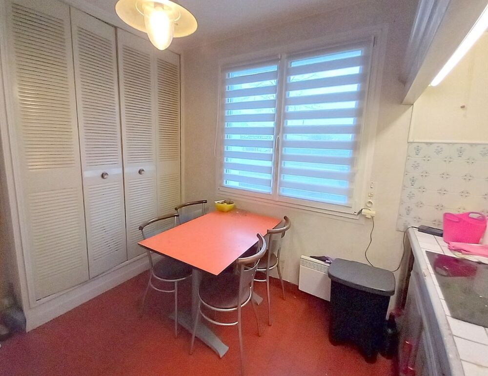 Maison 7 pièces avec terrasse et jardin - à 5' du centre-ville de Laval (53)