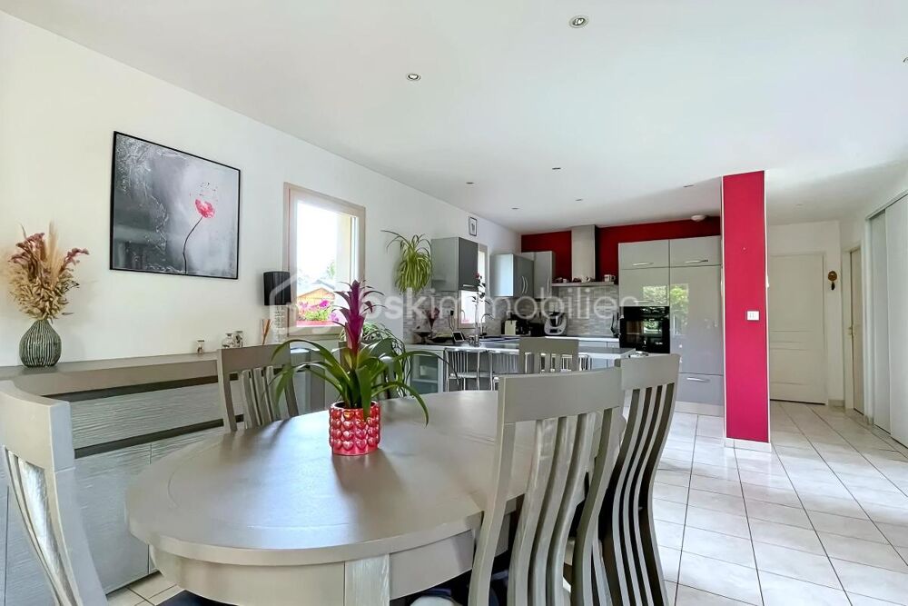 MAGNIFIQUE MAISON CONTEMPORAINE FAMILIALE DANS UN ÉCRIN DE VERDURE À LOUVIGNÉ-DE-BAIS (35680)
