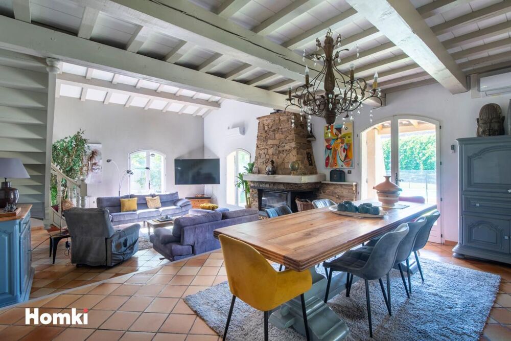 Vente Maison MARIGNANE – Maison familiale authentique 8 pièces 200m² avec piscine Marignane
