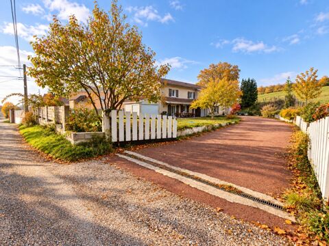   CHÂTONNAY – MAISON FAMILIALE 157 M² – 4 CHAMBRES – TERRASSE PLEIN SUD – TERRAIN 758 M² – GARAGE – VUE DÉGAGÉE Maison - 7 pièce(s) - 148 m²