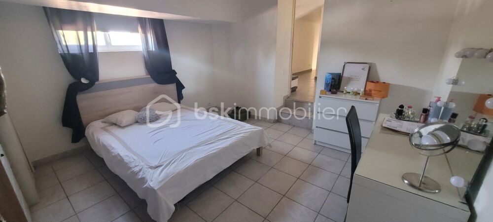 � vendre  Villa Lapalud (84840)