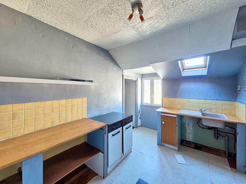 Vente Maison Maison Parassy 8 pièce(s) 188 m2 Parassy