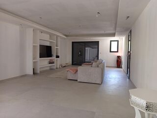  Villa � vendre 6 pi�ces 220 m�
