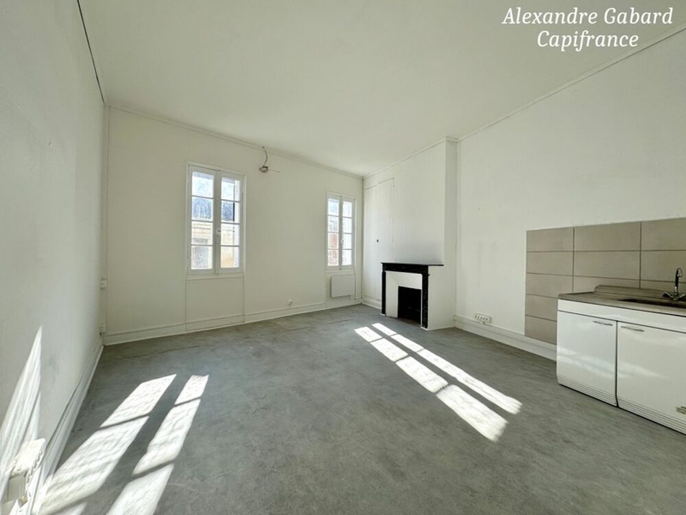Vente Immeuble Centre ville - Immeuble en pierres d'environ 140 m² La reole