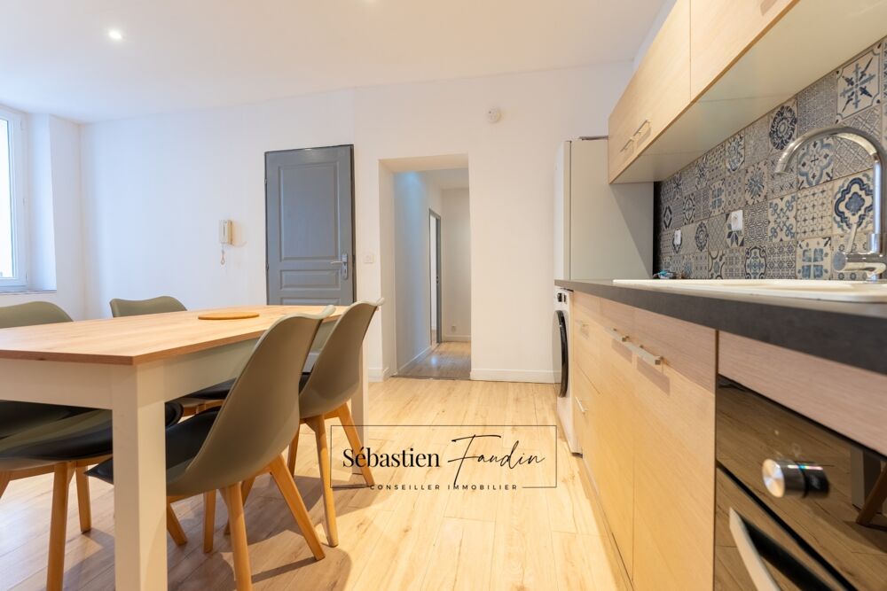 Location Appartement Appartement à louer 3 pièces LE BEAUSSET (83) - 47 m² - meublé - 2 chambres - double vitrage - calme Le beausset