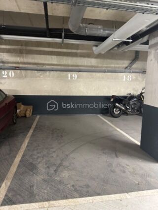  Parking / Garage � vendre 