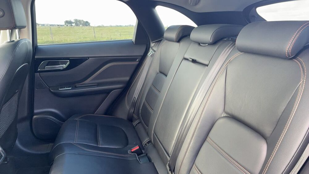 F-PACE 2.0 D 163 2WD Prestige - Toit ouvrant 2018 occasion 76230 Isneauville