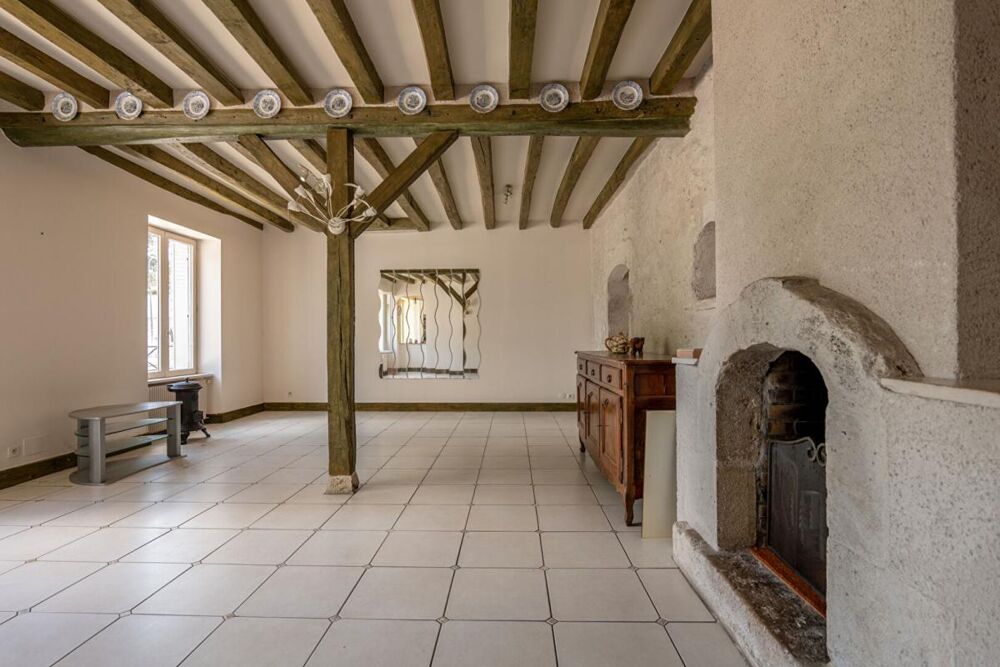 Vente Maison LIEUX UNIQUES ® x PROPRIÉTÉS PRIVÉES ® MAISON DE MAITRE DE 115 M², COUR, GARAGE 35 M² BEAUGENCY CENTRE Beaugency