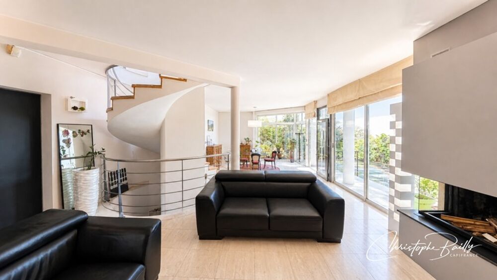 Côte Pavée / Limayrac : maison darchitecte familiale avec piscine, vue dégagée et garage double