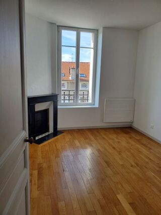  Appartement à louer 2 pièces 37 m²