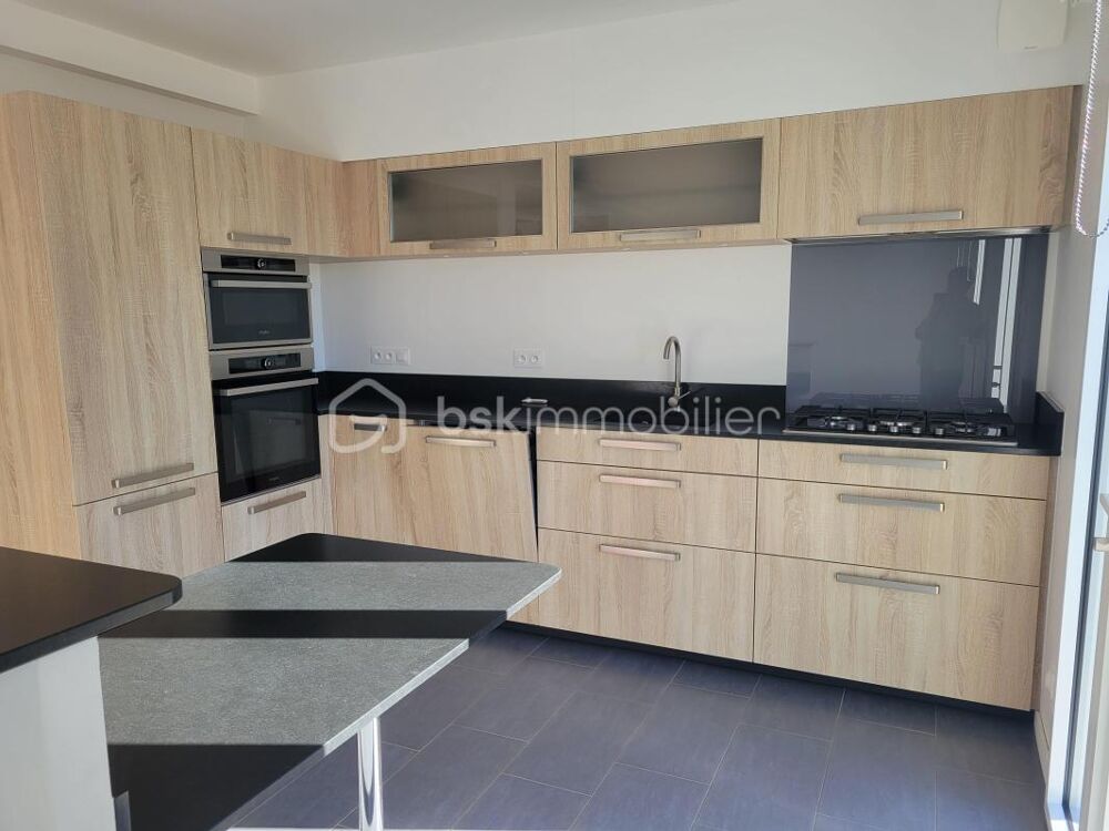 Vente Maison Maison familiale en excellent état Loudeac