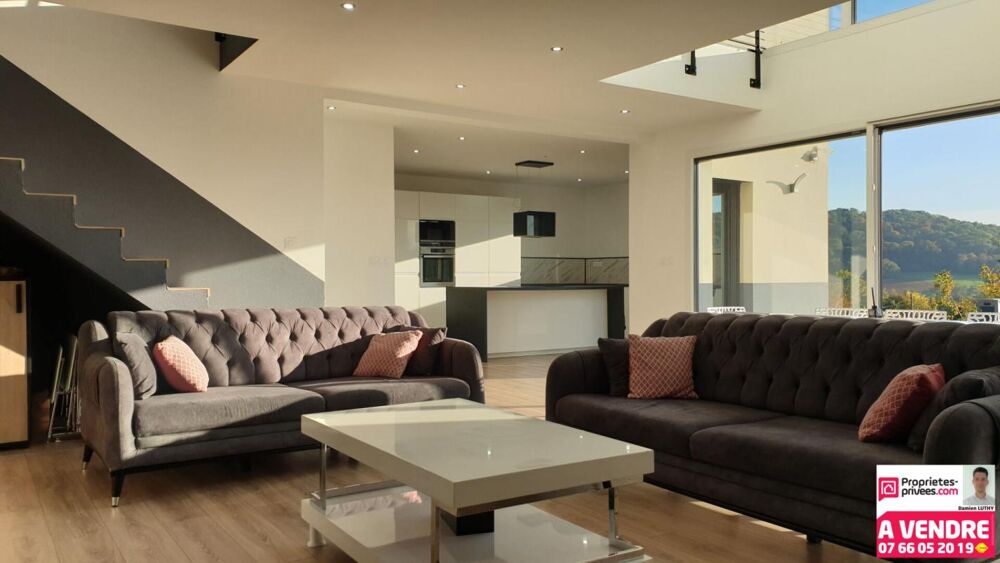 Maison 8 pièces 213 m² · à Essert · 213 m² · 459 000 €