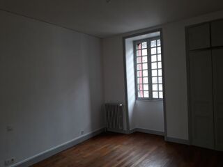  Appartement à louer 4 pièces 75 m²