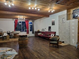  Immeuble à vendre 239 m²