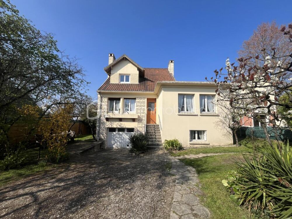 MAISON FAMILIALE DE 150M2 SUR UN TERRAIN DE 930M2