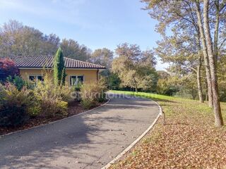  Maison  vendre 8 pices 260 m