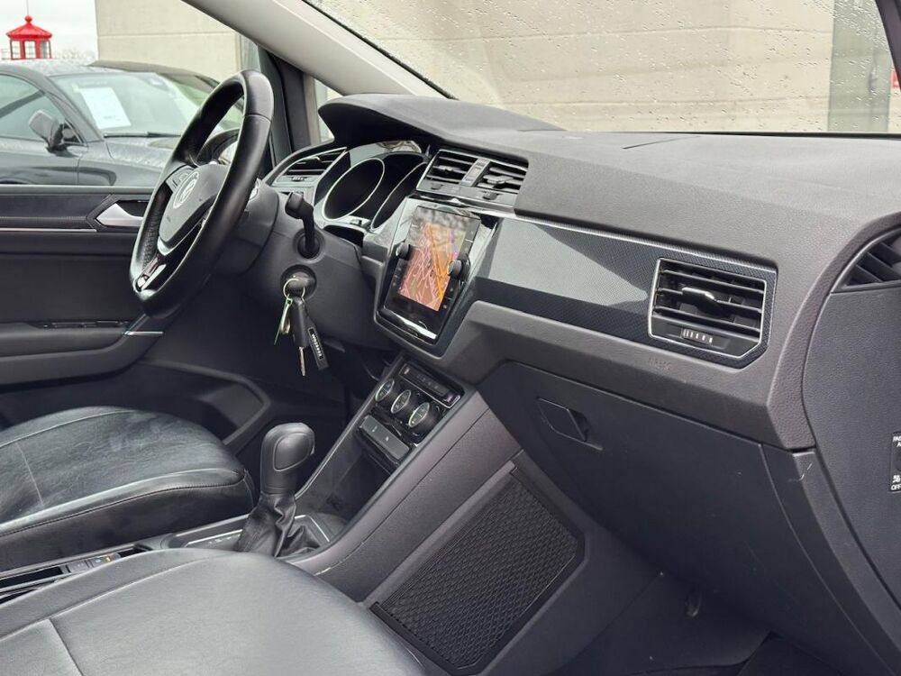 Touran III 1.5 TSI 150 EVO LOUNGE DSG7 7PL 2021 occasion 78240 Chambourcy