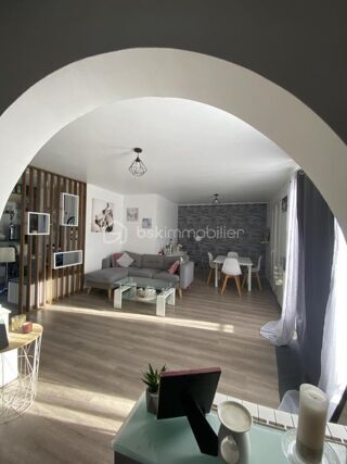  Appartement à louer 3 pièces 65 m²