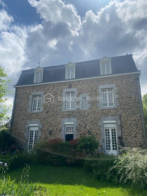   maison de ville, emplacement numero 1 !! Maison - 8 pi�ce(s) - 326 m�