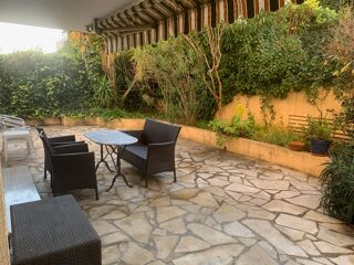  Appartement à louer 3 pièces 100 m²
