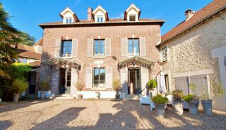  Propriété/château à vendre 8 pièces 215 m²