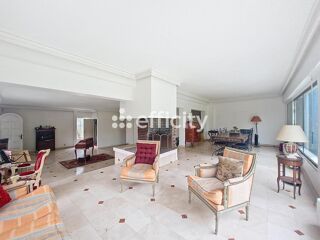  Maison à vendre 10 pièces 220 m²