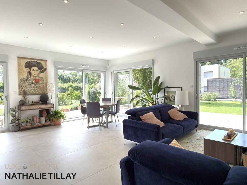 Maison d'architecte de 2021 , a vendre , a SAINT JEAN DE BRAYE , TERRASSE ET JARDIN