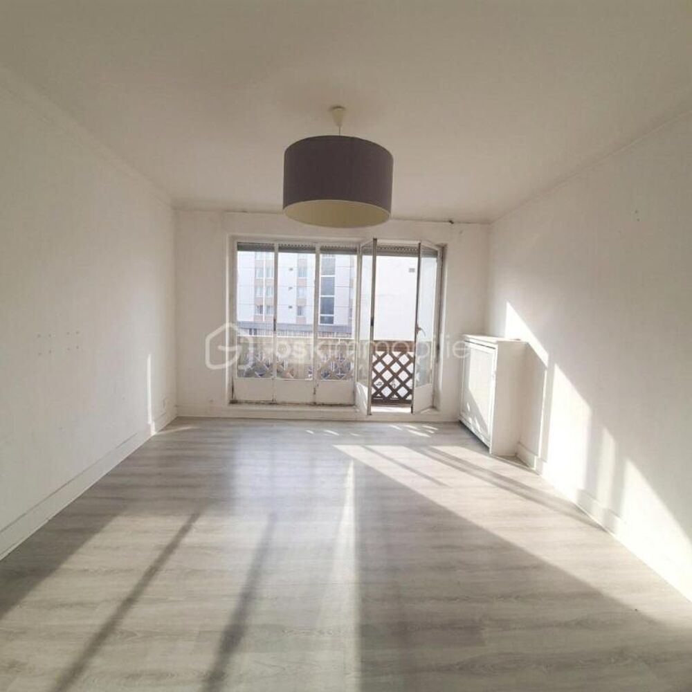 Appartement F4 de 92 m² à rénover  Bâtiment annulaire, Mulhouse