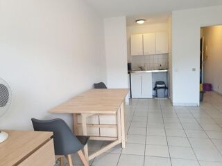  Appartement à louer 1 pièce 28 m²