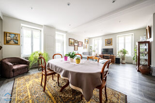 Maison � vendre 8 pi�ces 205 m�