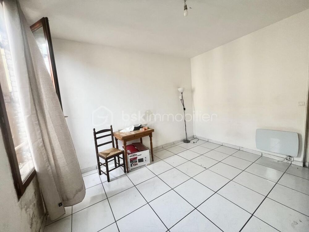 Maison de ville mitoyenne  64 m²  Proche gare de Creil