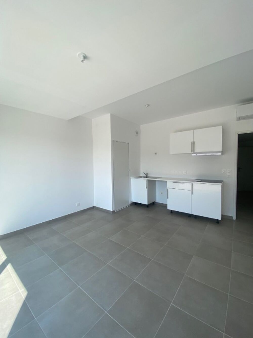 Location Appartement T2 avec terrasse et parking à SAINTE-MAXIME Sainte maxime