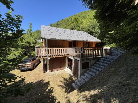   AILLON-LE-JEUNE – CHALET AUTHENTIQUE AVEC VUE IMPRENABLE SUR LES MONTAGNES Chalet - 4 pièce(s) - 78 m²