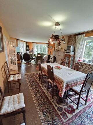  Propri�t�/ch�teau � vendre 13 pi�ces 240 m�