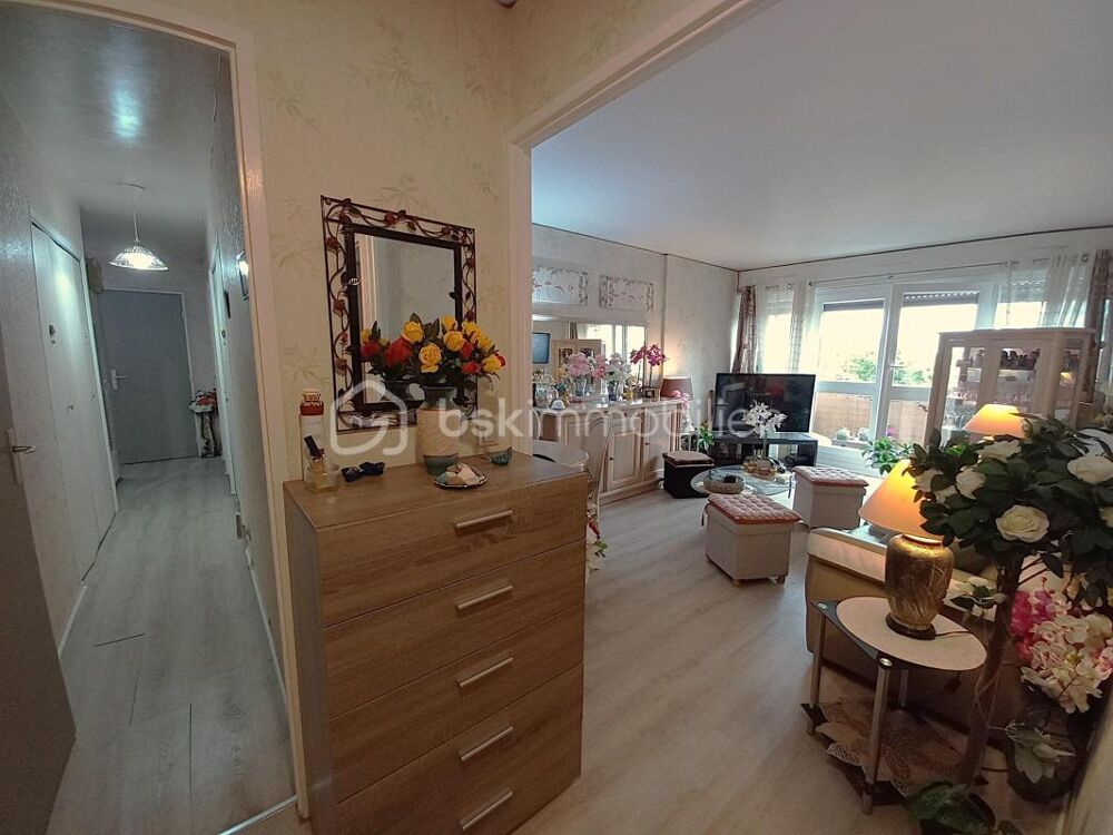 Vente Appartement APPARTEMENT DE 82 M2, IDEAL POUR UNE FAMILLE - AVEC UNE PLACE STRATEGIQUE QUI FACILITE LE QUOTIDIEN Sevran