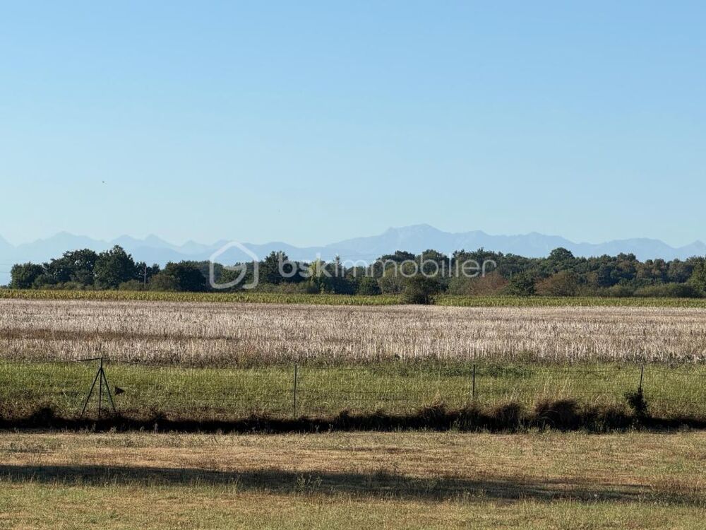 Vente Propriété/Château Belle propriété au calme, 3 chambres, vue sur les Pyrénées avec piscine de 10X5 et son magnifique terrain de 6391 mètres Tillac