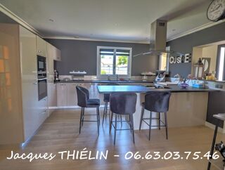  Maison � vendre 12 pi�ces 295 m�